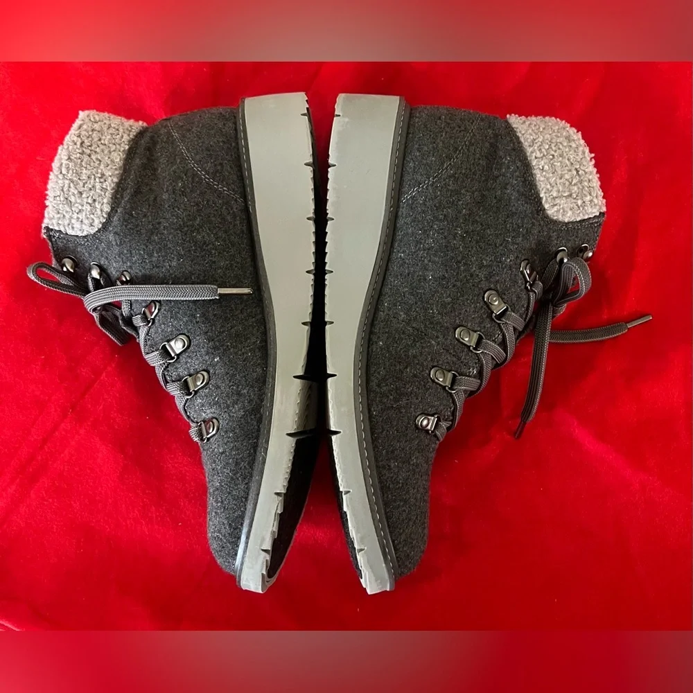 Dr. Scholl's Sentinel Charcoal Women's  Bootie Size 9 M - Picture 2 of 8